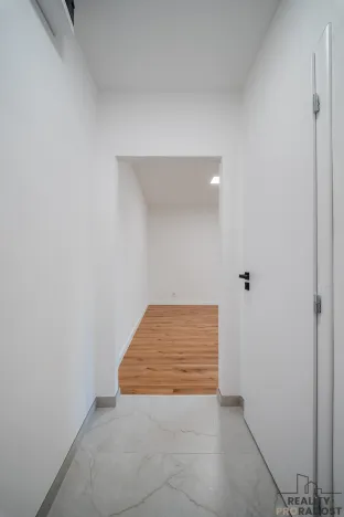 Prodej bytu 1+kk, Ostrava - Poruba, Sokolovská, 28 m2