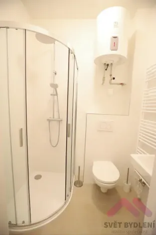 Pronájem bytu 1+kk, Praha - Vršovice, Slovinská, 29 m2