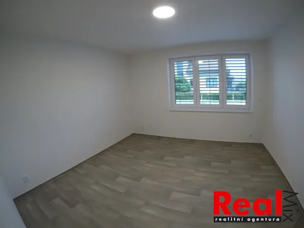 Pronájem bytu 2+kk, Rajhradice, Opatovická, 58 m2