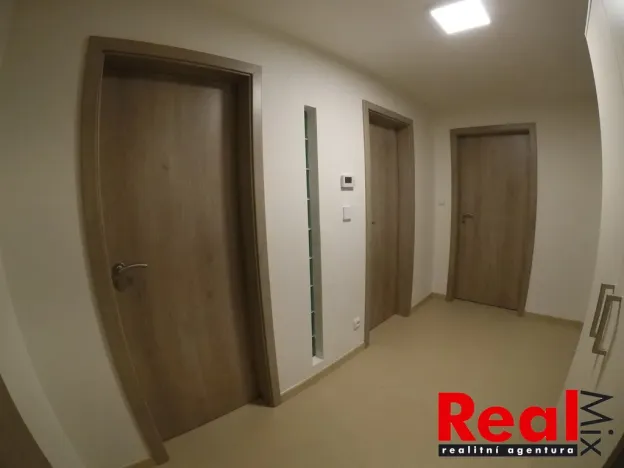 Pronájem bytu 2+kk, Rajhradice, Opatovická, 58 m2