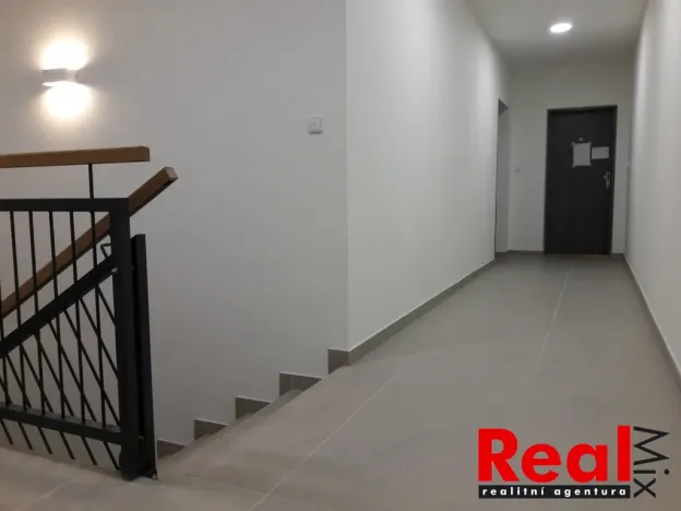 Pronájem bytu 2+kk, Rajhradice, Opatovická, 58 m2
