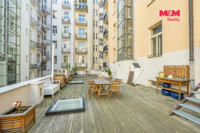 Pronájem bytu 3+1, Praha - Nové Město, Rašínovo nábřeží, 101 m2