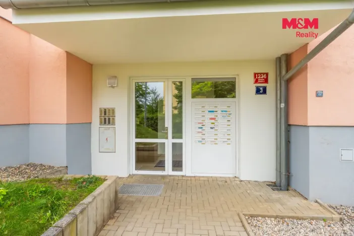 Prodej bytu 2+kk, Praha - Suchdol, Holubí, 40 m2
