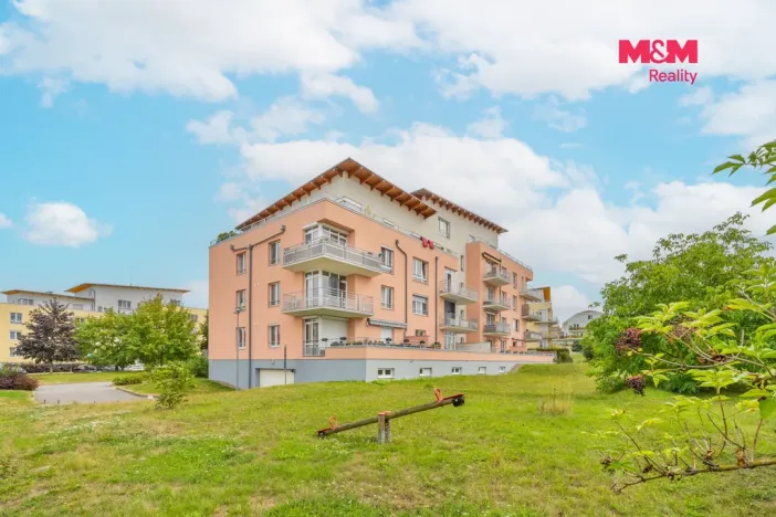 Prodej bytu 2+kk, Praha - Suchdol, Holubí, 40 m2