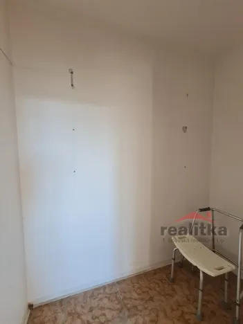 Prodej bytu 2+1, Opava - Kateřinky, Černá, 44 m2