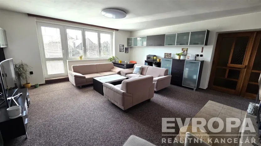 Prodej rodinného domu, Srch, Na Pašti, 240 m2
