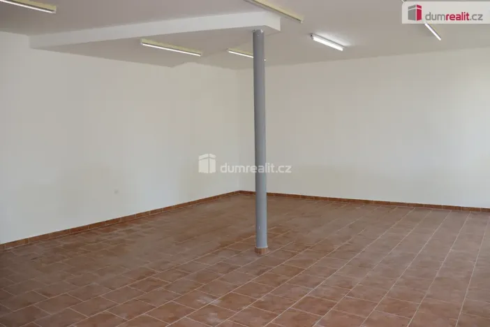 Pronájem obchodního prostoru, Břeclav, náměstí T. G. Masaryka, 160 m2