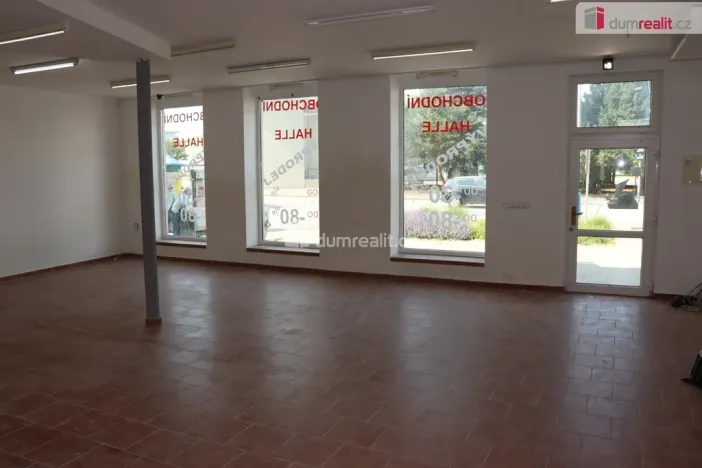Pronájem obchodního prostoru, Břeclav, náměstí T. G. Masaryka, 160 m2