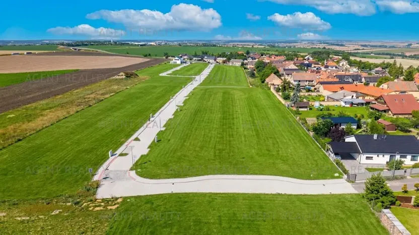 Prodej pozemku pro bydlení, Slaný, 842 m2