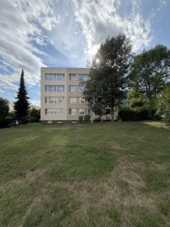 Pronájem bytu 1+kk, Beroun, Karla Čapka, 38 m2