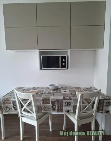 Pronájem bytu 2+kk, Praha - Hostivař, Rižská, 57 m2