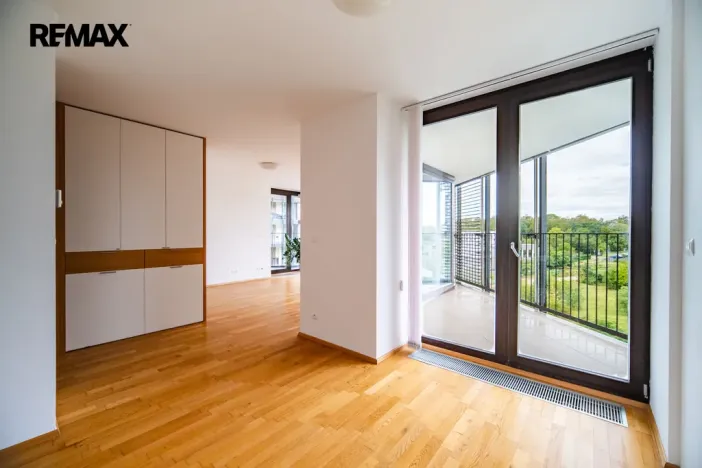 Pronájem bytu 1+kk, Praha - Žižkov, Pitterova, 44 m2