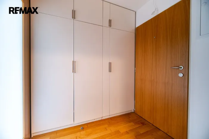 Pronájem bytu 1+kk, Praha - Žižkov, Pitterova, 44 m2