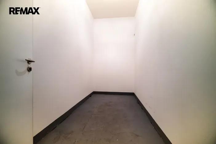 Pronájem bytu 1+kk, Praha - Žižkov, Pitterova, 44 m2