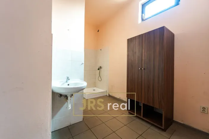 Prodej činžovního domu, Popice, 498 m2