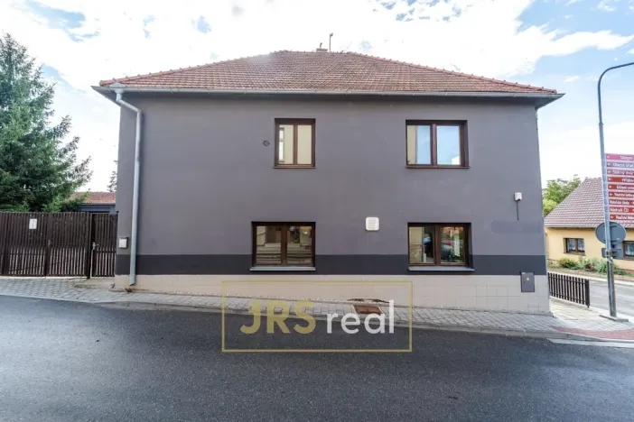 Prodej činžovního domu, Popice, 498 m2