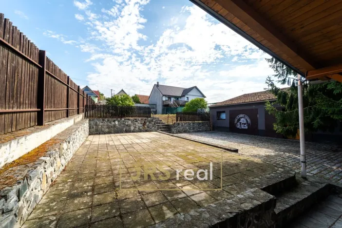 Prodej činžovního domu, Popice, 498 m2