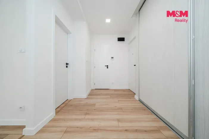 Prodej bytu 2+kk, Ostrava - Poruba, Havlíčkovo náměstí, 42 m2