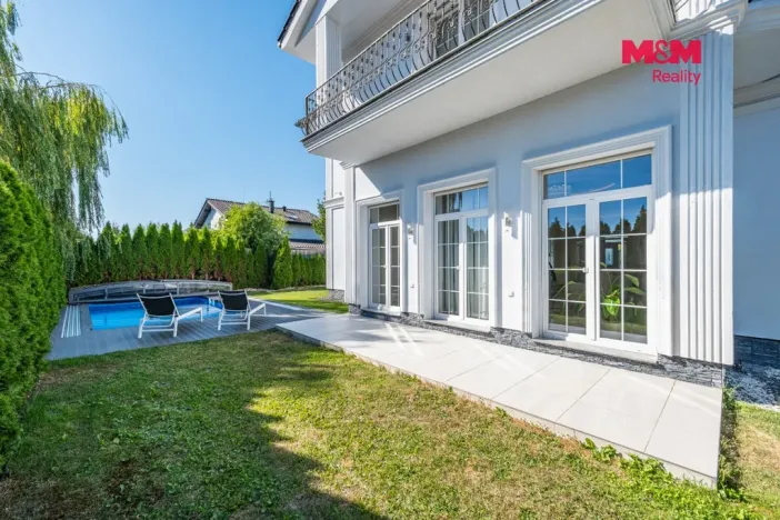 Prodej kanceláře, Šestajovice, U Váhy, 356 m2