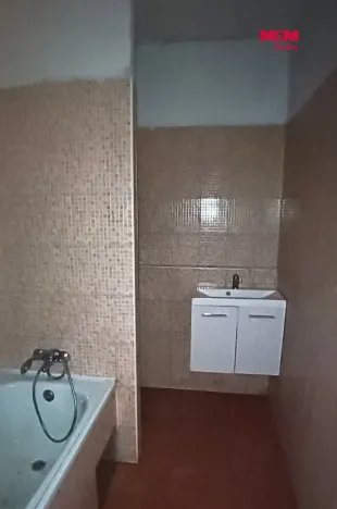 Prodej bytu 1+1, Rovná, 38 m2