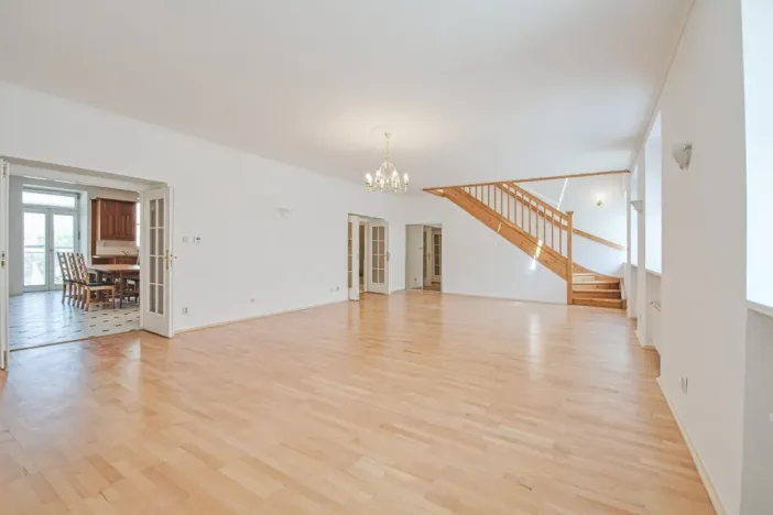Pronájem bytu 4+1, Praha - Vinohrady, Italská, 205 m2