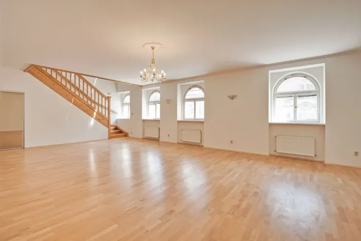 Pronájem bytu 4+1, Praha - Vinohrady, Italská, 205 m2