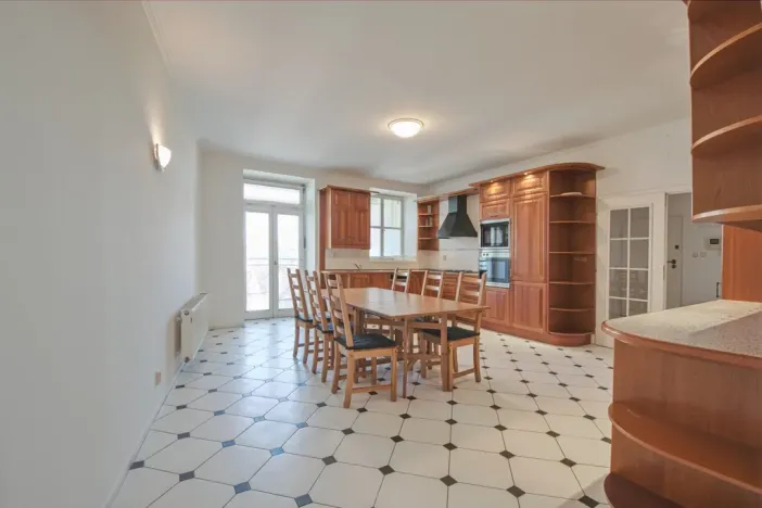 Pronájem bytu 4+1, Praha - Vinohrady, Italská, 205 m2