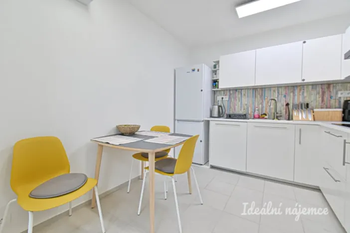 Pronájem bytu 2+kk, Rosice, Na Vyhlídce, 55 m2