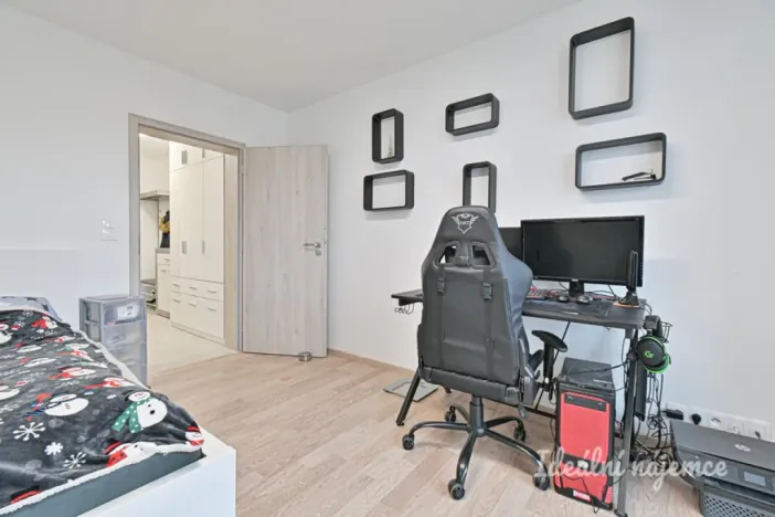 Pronájem bytu 2+kk, Rosice, Na Vyhlídce, 55 m2