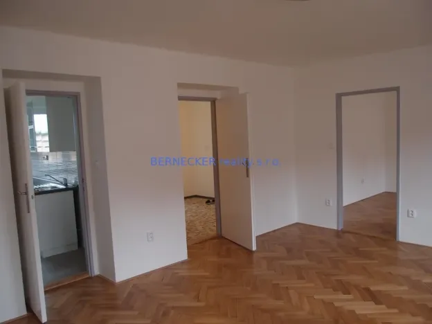 Pronájem bytu 2+1, Hradec Králové, Horova, 56 m2