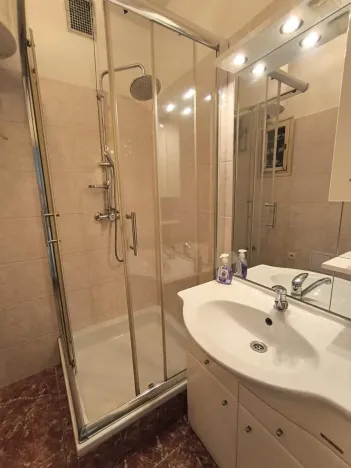 Pronájem bytu 2+kk, Hradec Králové - Pražské Předměstí, Vocelova, 45 m2