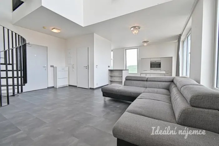 Pronájem bytu 2+kk, Brno - Lesná, Majdalenky, 76 m2
