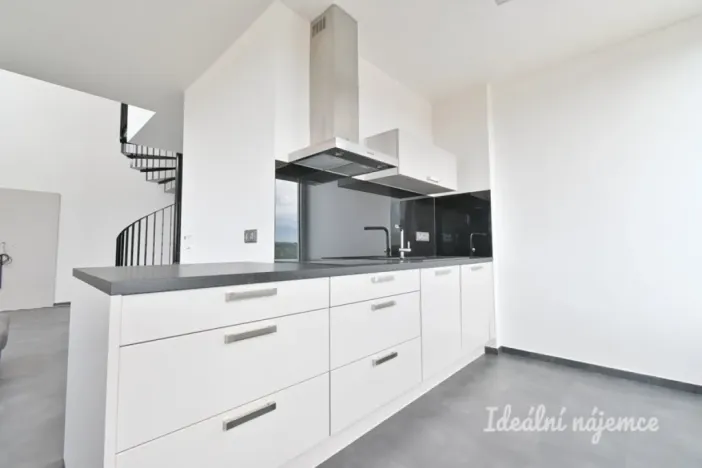 Pronájem bytu 2+kk, Brno - Lesná, Majdalenky, 76 m2