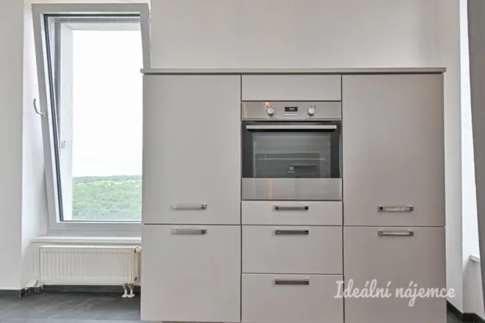 Pronájem bytu 2+kk, Brno - Lesná, Majdalenky, 76 m2