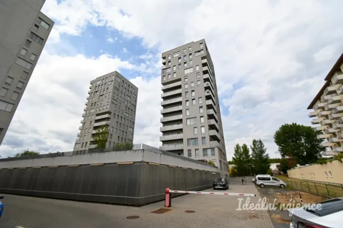 Pronájem bytu 2+kk, Brno - Lesná, Majdalenky, 76 m2
