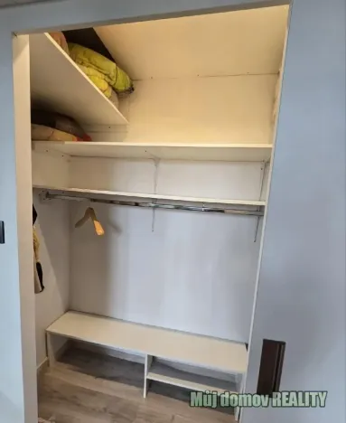 Pronájem bytu 3+1, Praha - Bohnice, Kusého, 68 m2