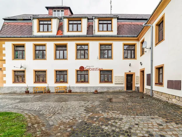 Pronájem bytu 2+kk, Jestřebí, 37 m2