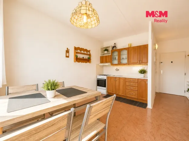 Prodej bytu 1+1, Karlovy Vary - Stará Role, Okružní, 36 m2