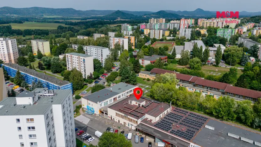 Prodej obchodního prostoru, Česká Lípa, Okružní, 1600 m2