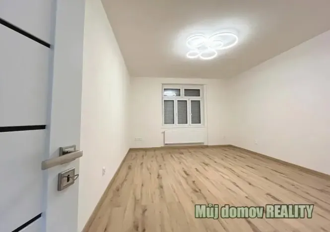 Pronájem bytu 3+1, Praha - Nusle, Na Pankráci, 69 m2