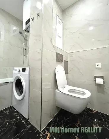 Pronájem bytu 3+1, Praha - Nusle, Na Pankráci, 69 m2