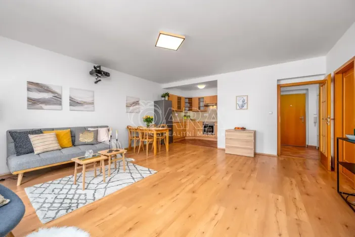 Prodej bytu 2+kk, Praha - Dolní Chabry, Spořická, 59 m2