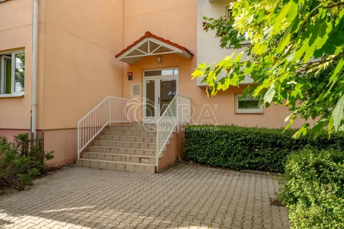 Prodej bytu 2+kk, Praha - Dolní Chabry, Spořická, 59 m2