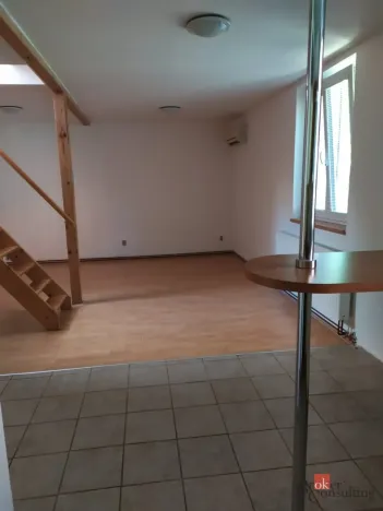 Pronájem bytu 2+kk, Horní Benešov, Národní třída, 74 m2