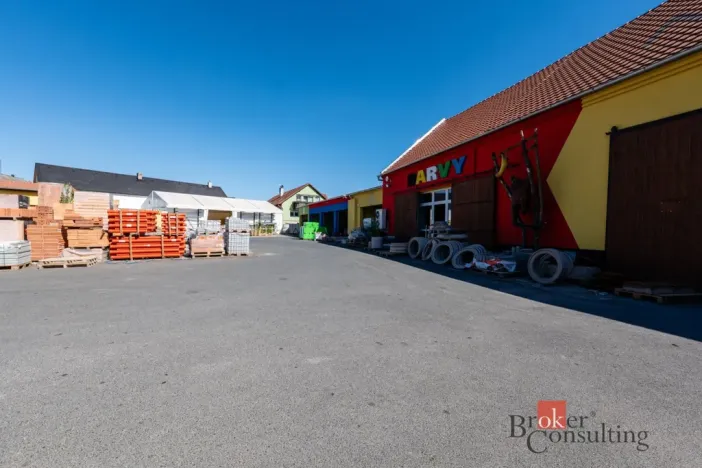 Prodej obchodního prostoru, Nýřany, Staročeské nám., 3458 m2