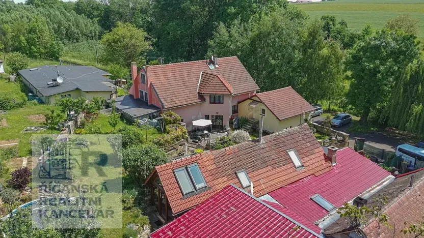 Prodej zemědělské usedlosti, Červené Pečky, Dobešovice, 425 m2