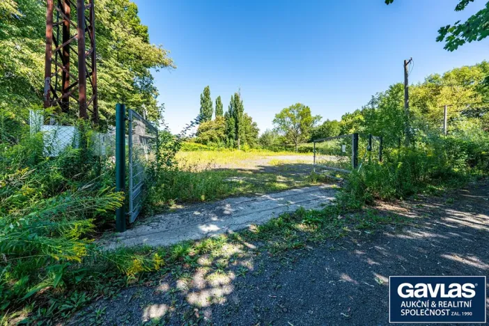 Prodej komerčního pozemku, Ostrava - Hrušov, 2131 m2