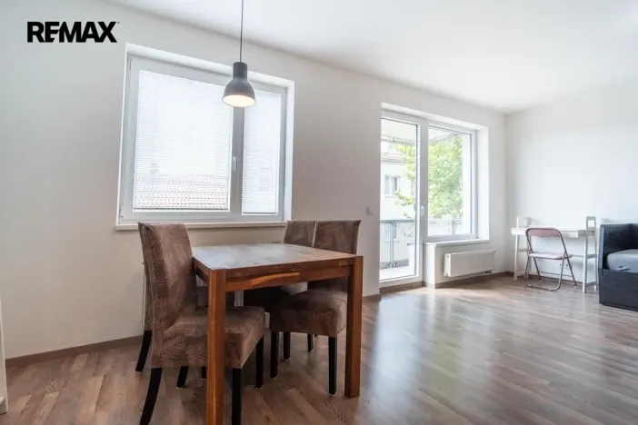Pronájem bytu 2+kk, Praha, U starého mlýna, 53 m2