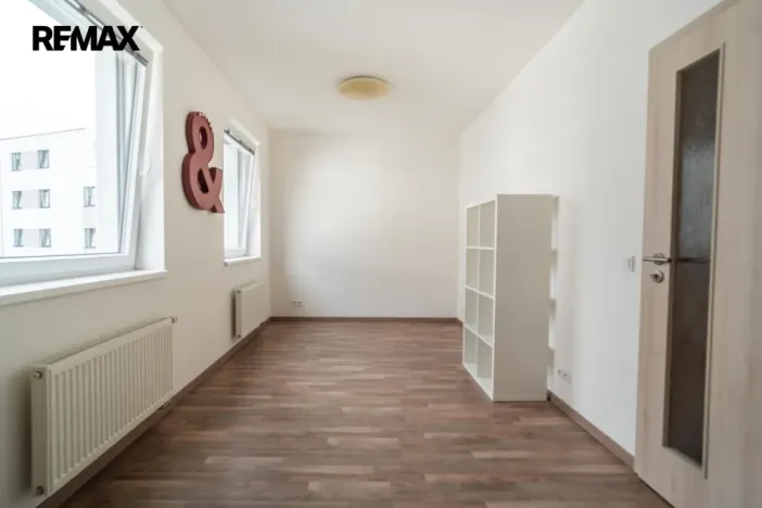 Pronájem bytu 2+kk, Praha, U starého mlýna, 53 m2