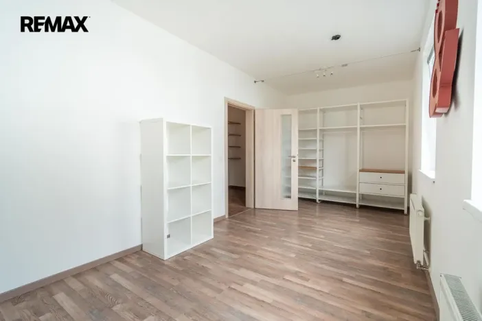 Pronájem bytu 2+kk, Praha, U starého mlýna, 53 m2